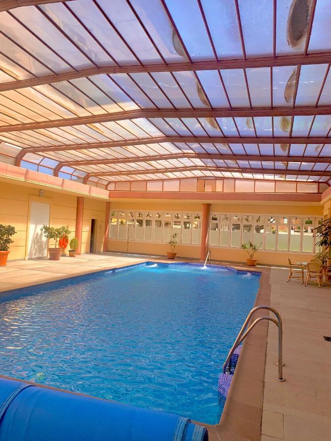 Atico Deluxe Entre Centro Y Playa Salinas Con Terraza, Wifi, Piscina Climatizada, Gym, Sauna Y Garaje -Smart Tv Roquetas de Mar Buitenkant foto