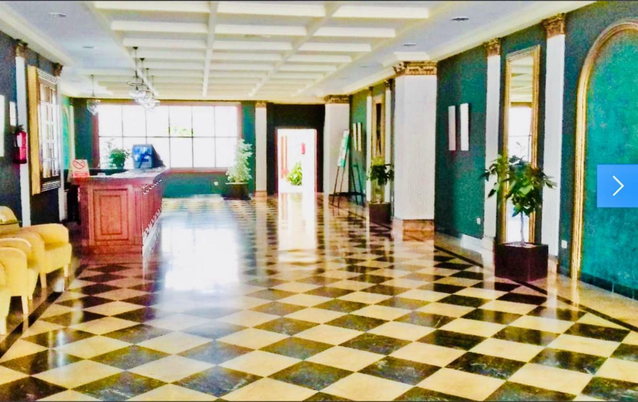 Atico Deluxe Entre Centro Y Playa Salinas Con Terraza, Wifi, Piscina Climatizada, Gym, Sauna Y Garaje -Smart Tv Roquetas de Mar Buitenkant foto