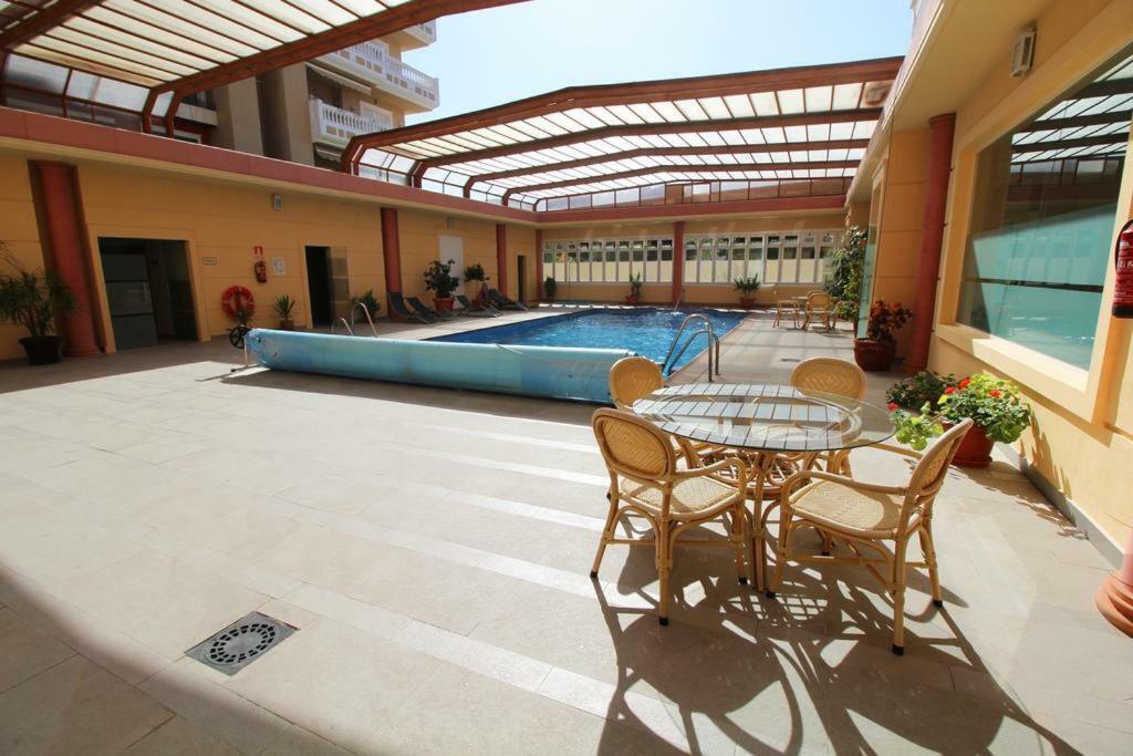 Atico Deluxe Entre Centro Y Playa Salinas Con Terraza, Wifi, Piscina Climatizada, Gym, Sauna Y Garaje -Smart Tv Roquetas de Mar Buitenkant foto